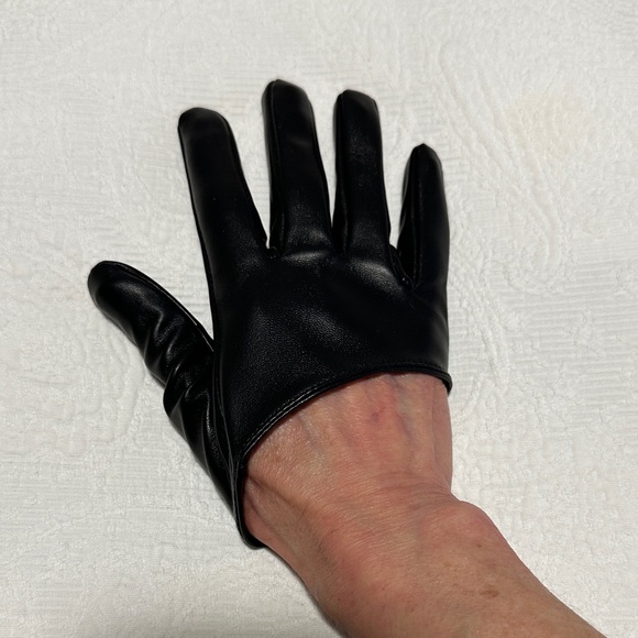 3 Pair Black Faux Leather Half Gloves - Picture 2 of 6